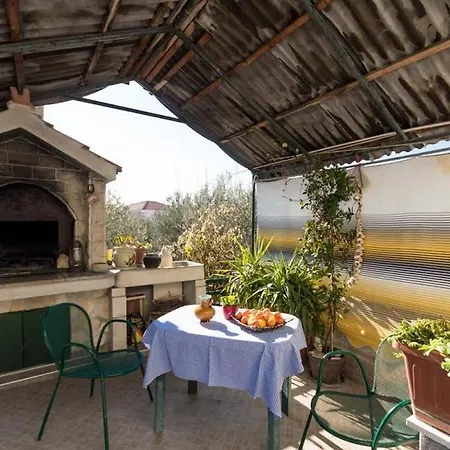 Apartment With A Parking Space Okrug Gornji, Ciovo - 22799